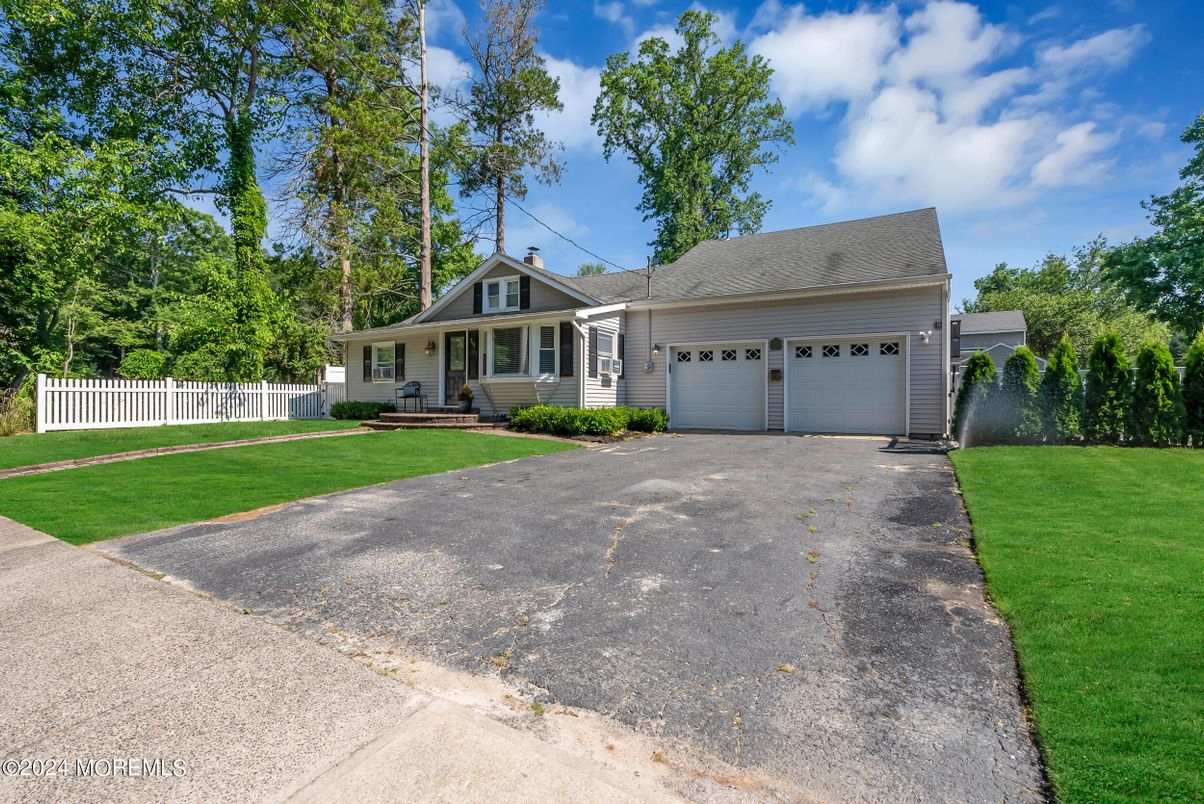 Attached, Backyard, Exterior, Facade, Cape Cod
