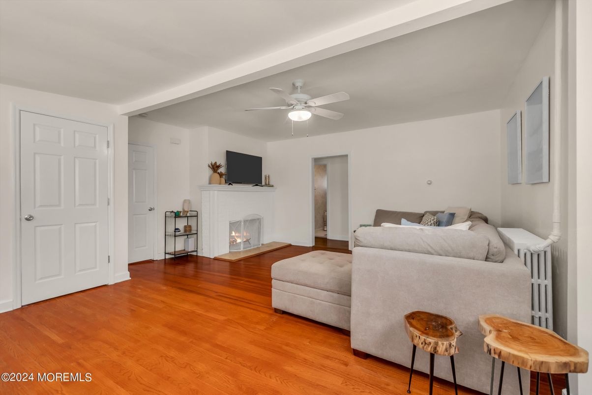 Bedroom, Fireplace, Interior, Wood Texture Flooring