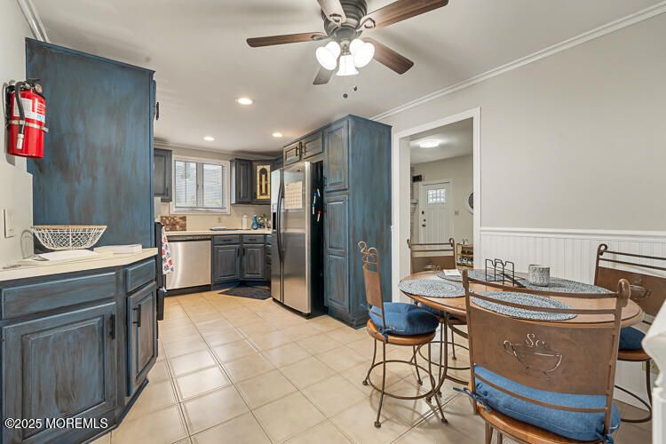 Dining room, Interior, Kitchen, Recessed Lighting