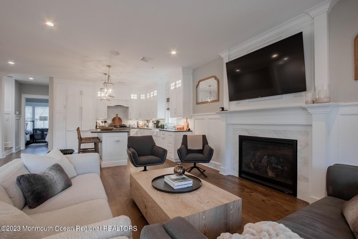Fireplace, Interior, Kitchen, Living room, Pendant Lights, Recessed Lighting, Wood Texture Flooring