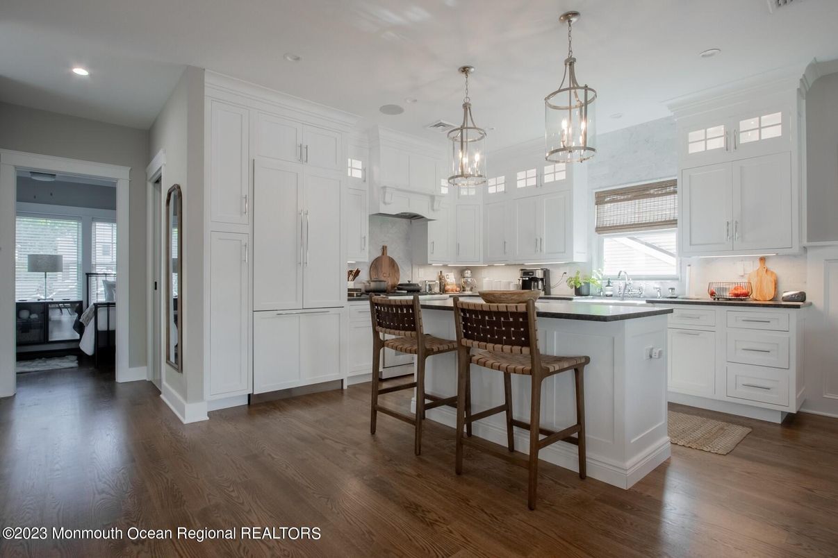 Interior, Kitchen, Pendant Lights, Recessed Lighting, Wood Texture Flooring