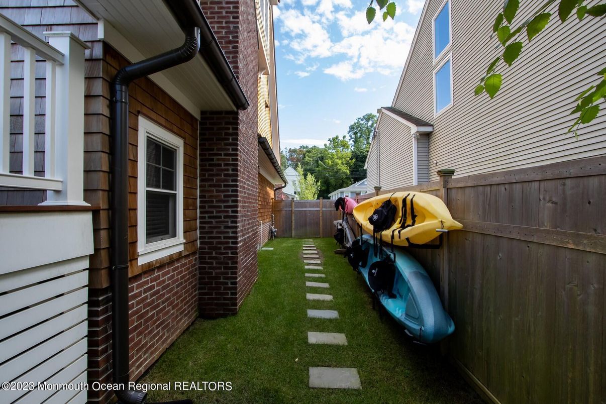 Backyard, Exterior
