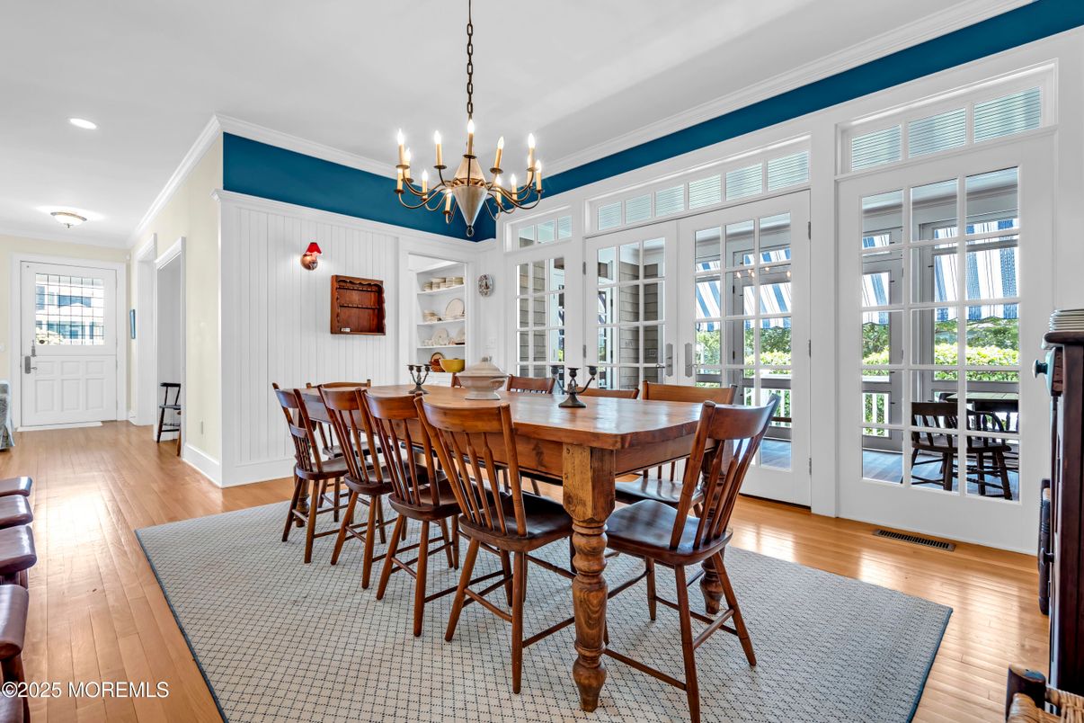 Chandelier, Dining room, Interior, Pendant Lights, Recessed Lighting, Wood Texture Flooring