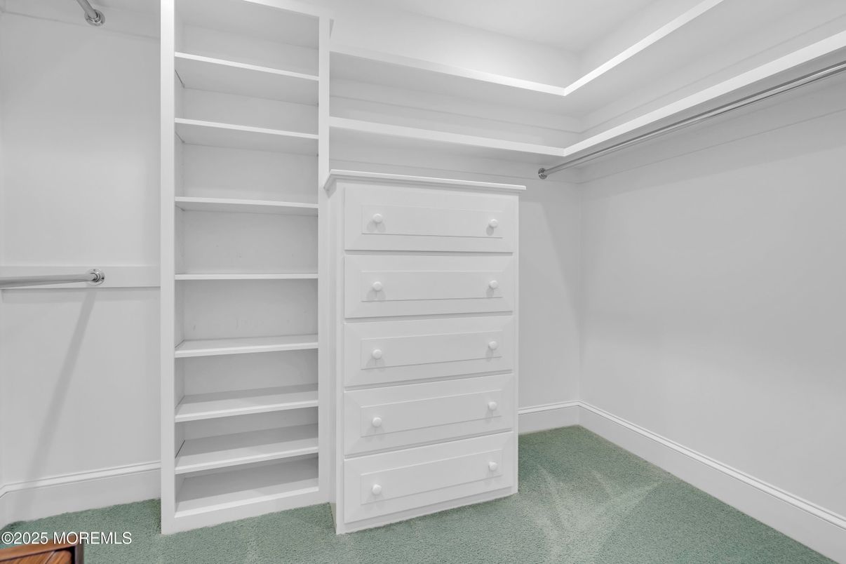 Interior, Walk-in Closets