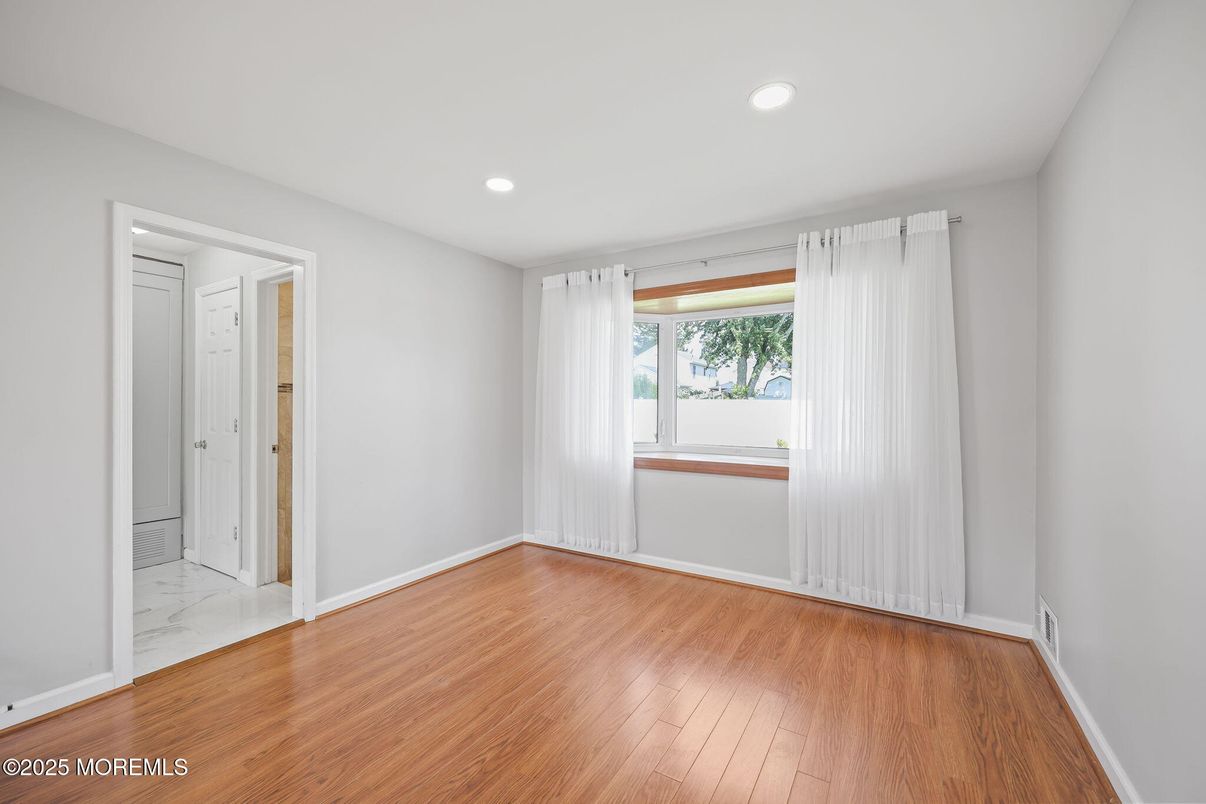 Empty room, Interior, Marble, Recessed Lighting, Wood Texture Flooring