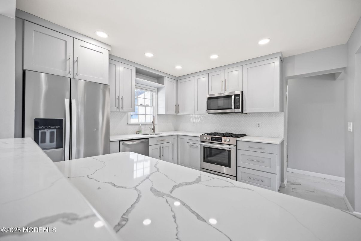 Interior, Kitchen, Marble, Recessed Lighting, Stainless Steel Appliances