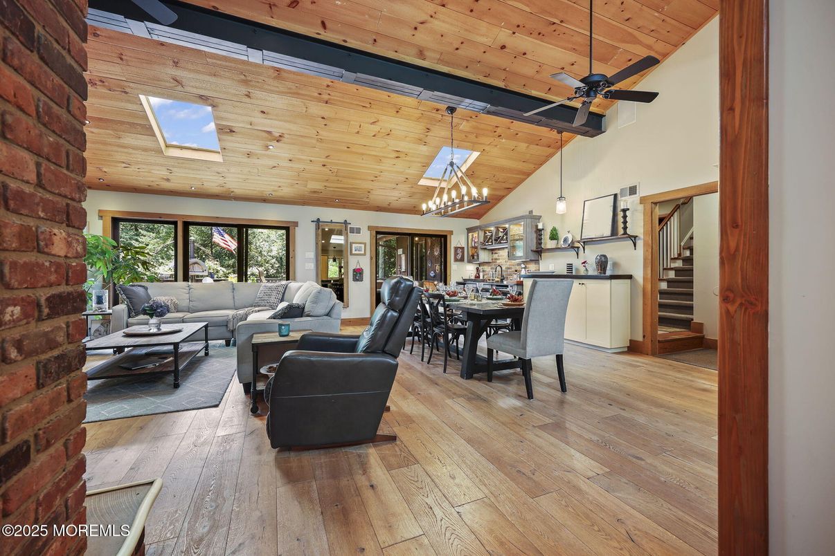 Dining room, Interior, Living room, Pendant Lights, Stone Walls, Wooden Ceilings, Wood Texture Flooring