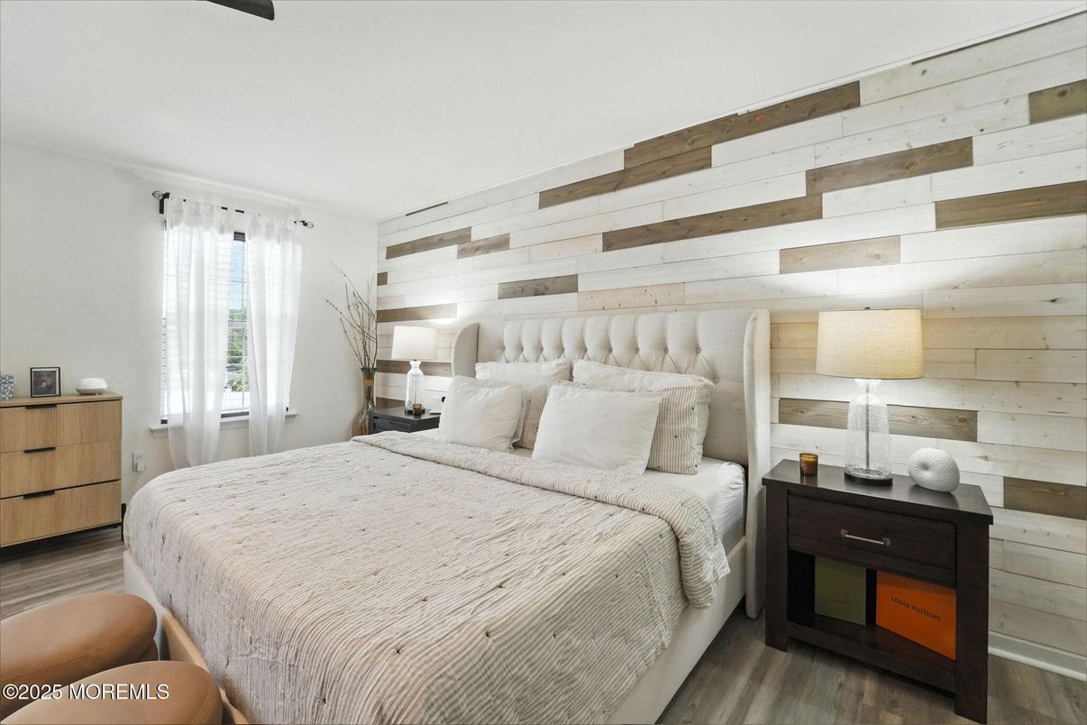Bedroom, Interior, Wood Texture Flooring, Wooden Walls