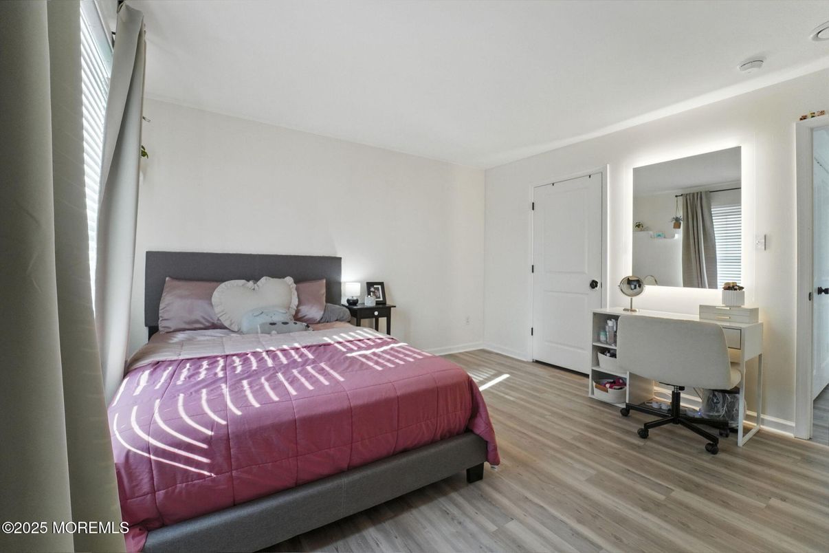Bedroom, Home Office, Interior, Wood Texture Flooring