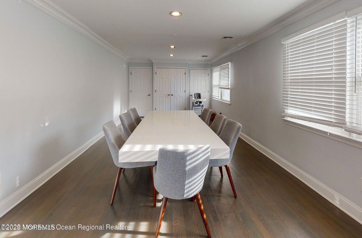 Dining room, Interior, Recessed Lighting, Wood Texture Flooring