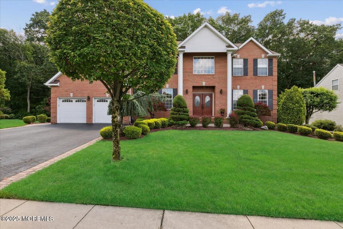 Attached, Exterior, Facade, Brick Facade, Brick Traditional