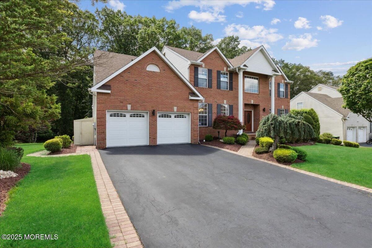 Attached, Exterior, Facade, Brick Facade, Brick Traditional