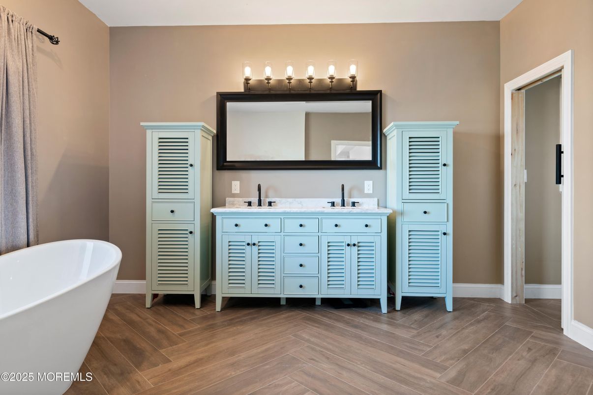 Bathroom, Dual Sink Vanities, Free Standing Baths, Interior, Wood Texture Flooring