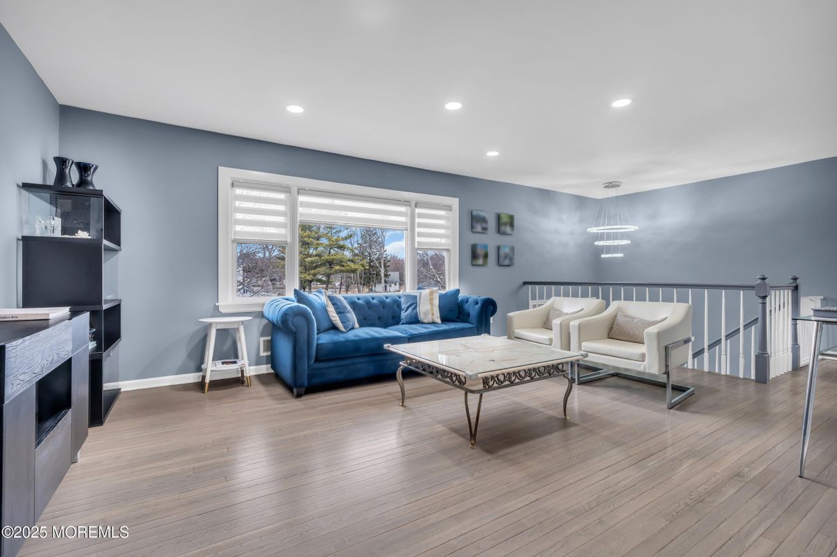 Fireplace, Interior, Living room, Pendant Lights, Recessed Lighting, Wood Texture Flooring