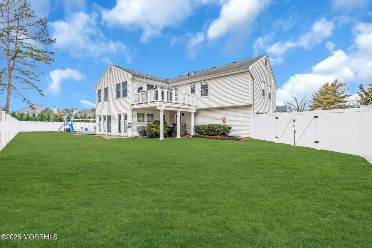 Backyard, Exterior, Playground