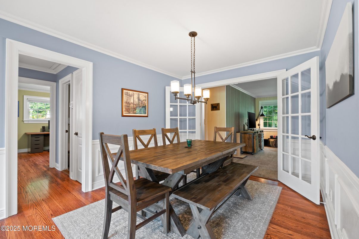 Chandelier, Dining room, Interior, Wood Texture Flooring