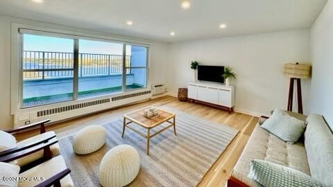 Interior, Living room, Recessed Lighting, Water, Wood Texture Flooring
