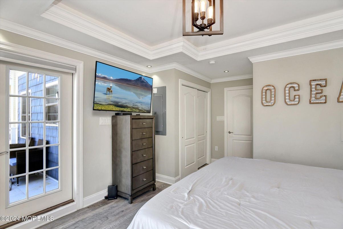 Bedroom, Interior, Pendant Lights, Recessed Lighting