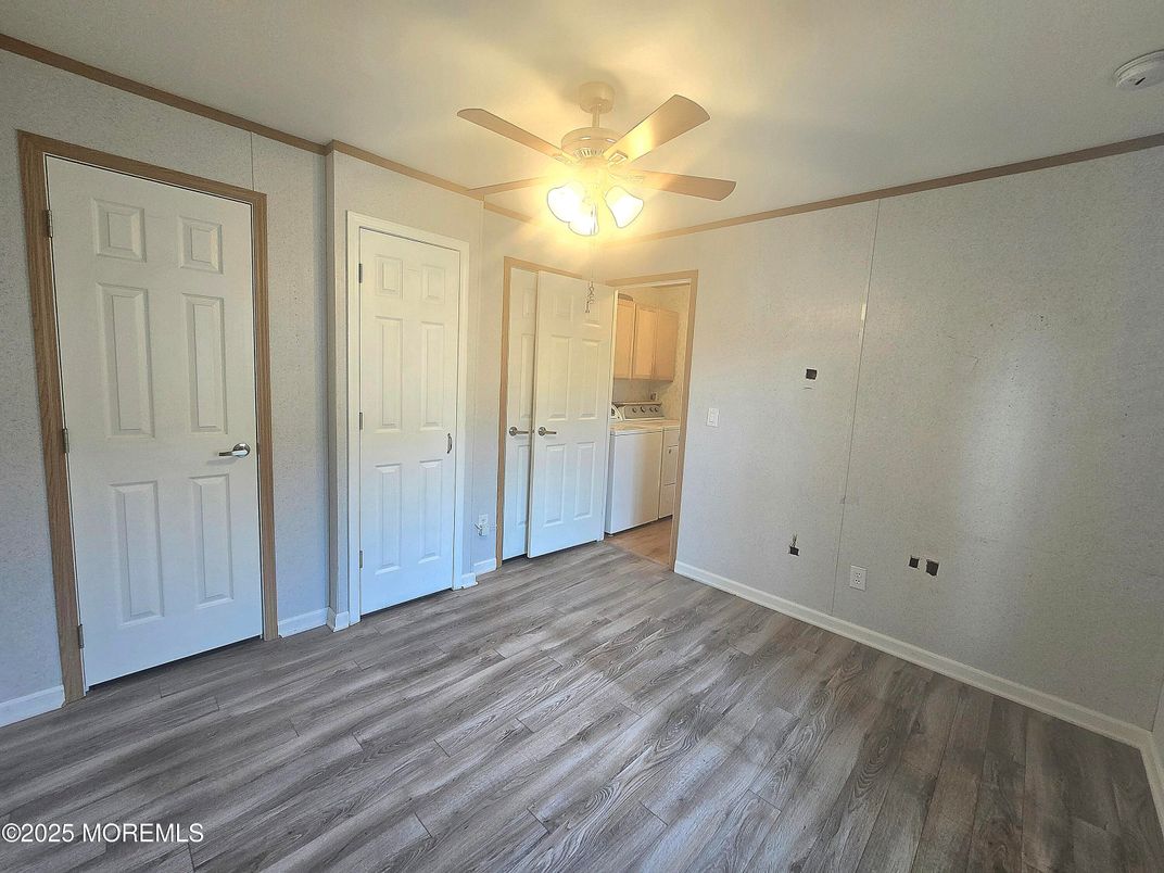 Empty room, Interior, Kitchen