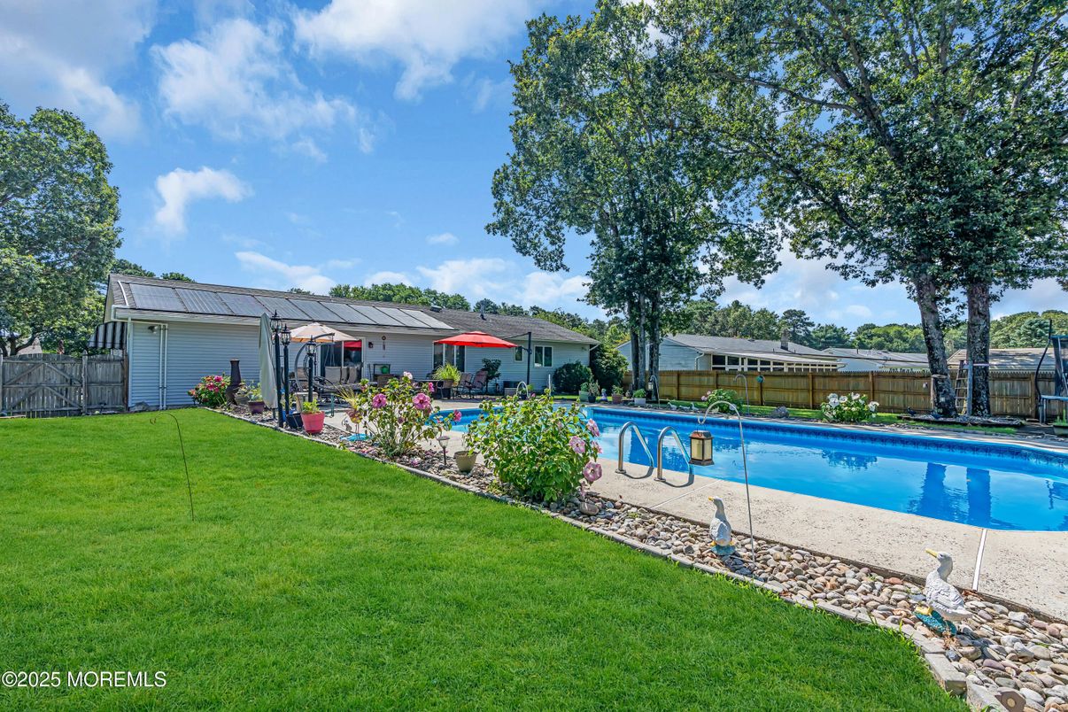 Backyard, Exterior, Pool