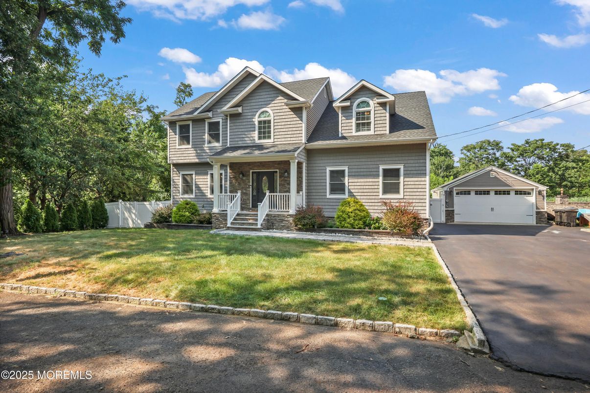 Detached Garage, Exterior, Facade, Queen Anne Victorian