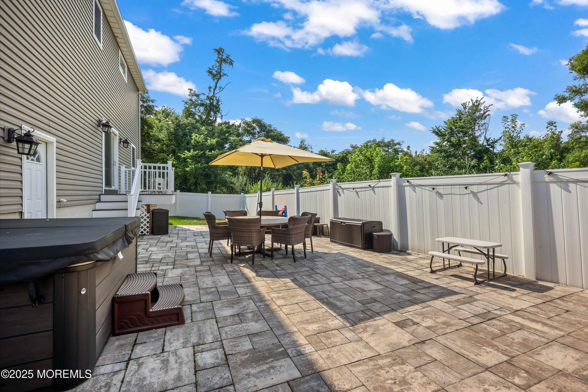 Exterior, Hot Tub