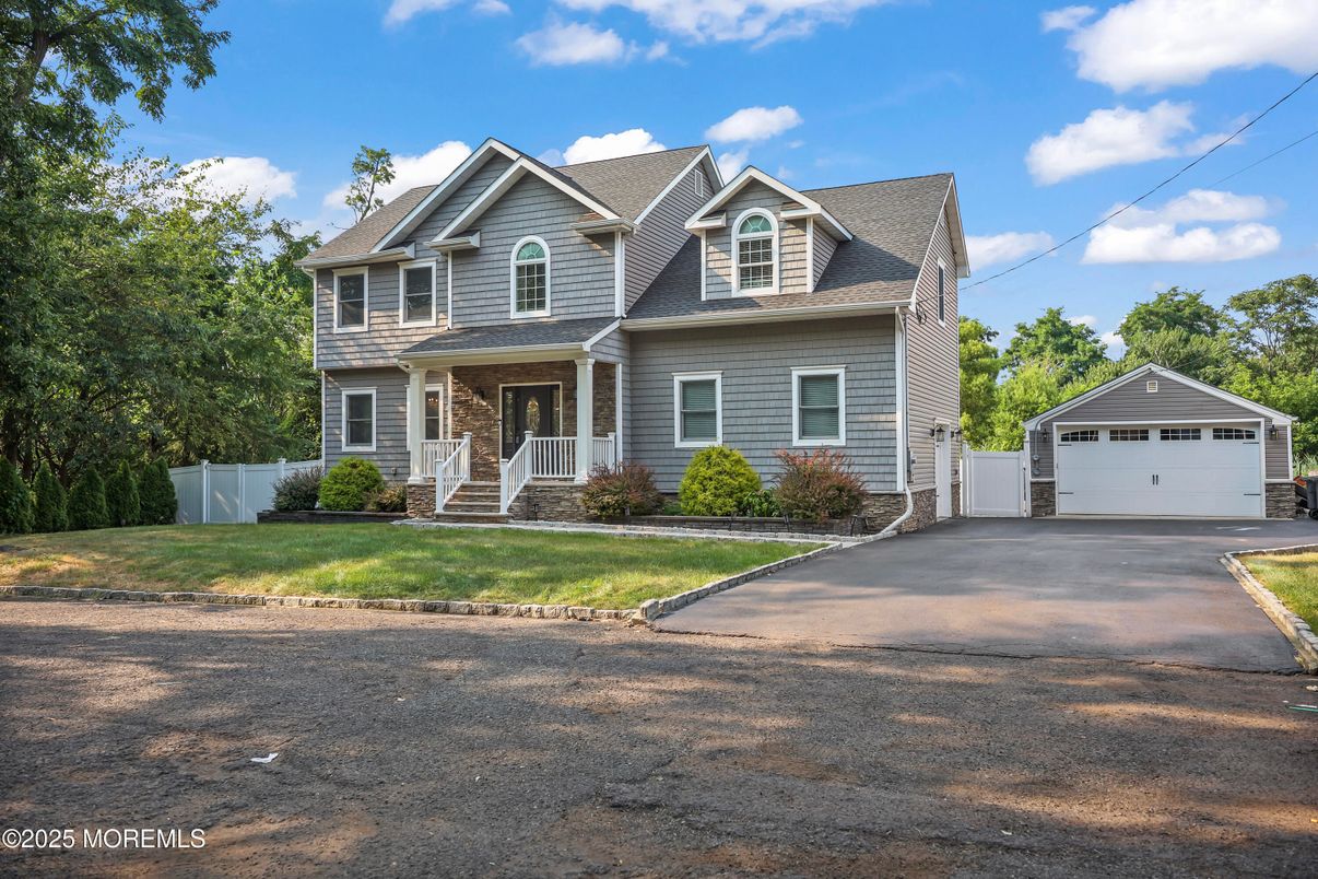 Detached Garage, Exterior, Facade, Farmhouse