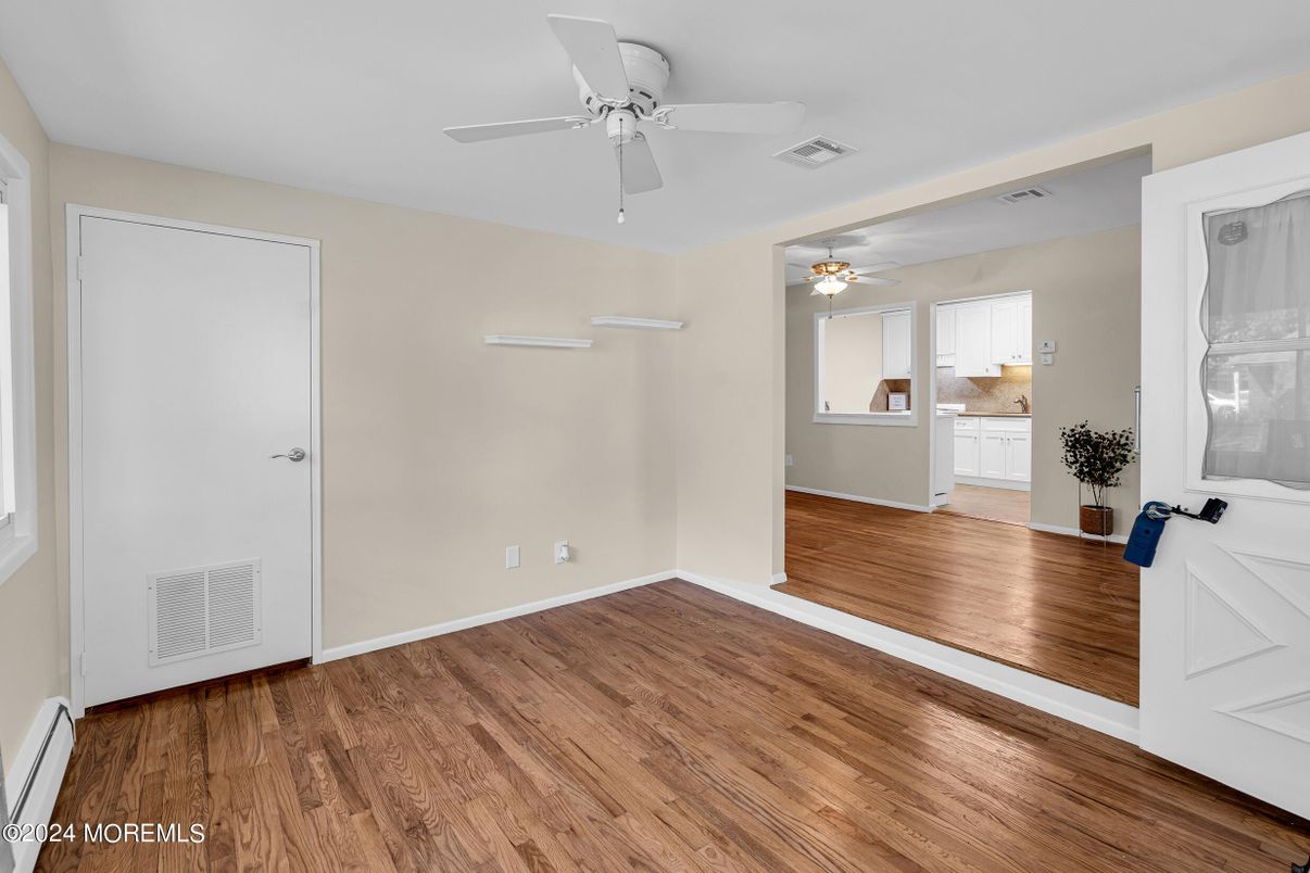 Empty room, Interior, Wood Texture Flooring
