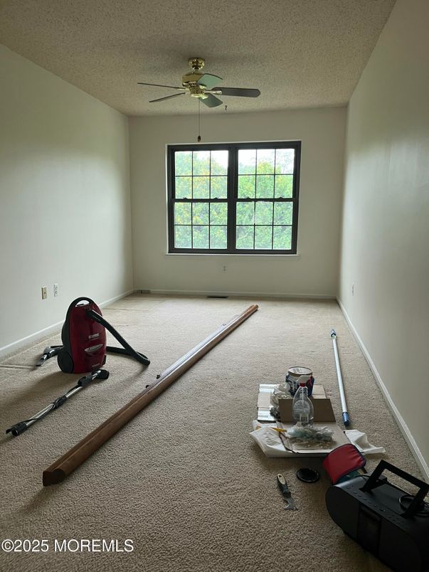 Empty room, Fitness Equipment, Interior