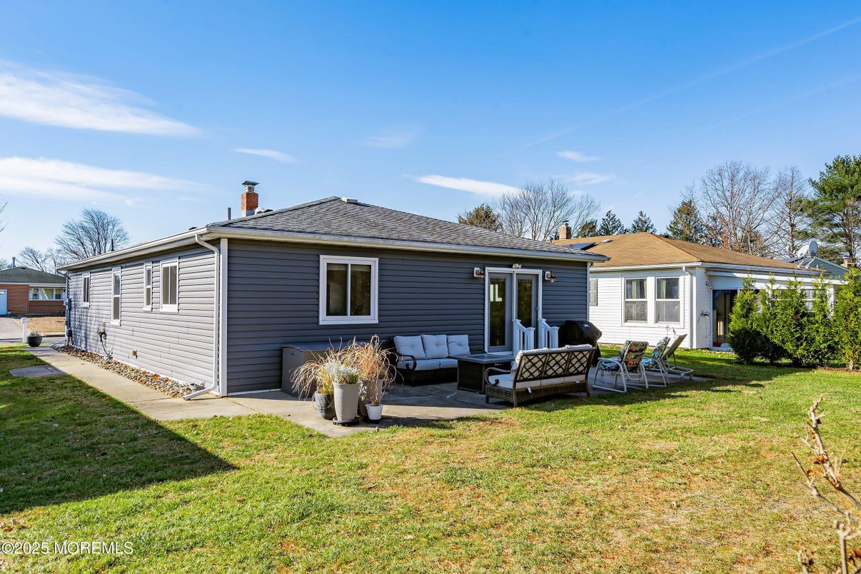 Backyard, Exterior