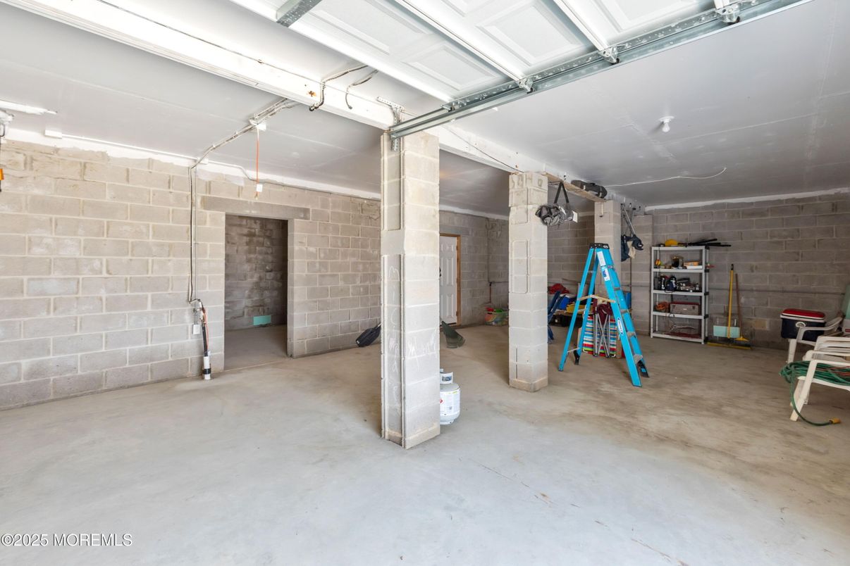 Garage, Interior, Stone Walls