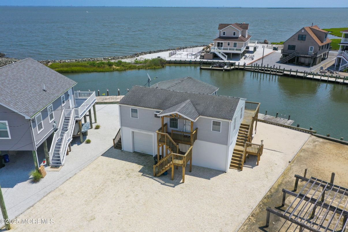 Exterior, Water