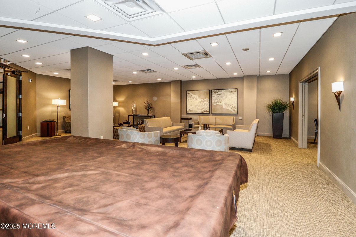 Dining room, Interior, Living room, Recessed Lighting
