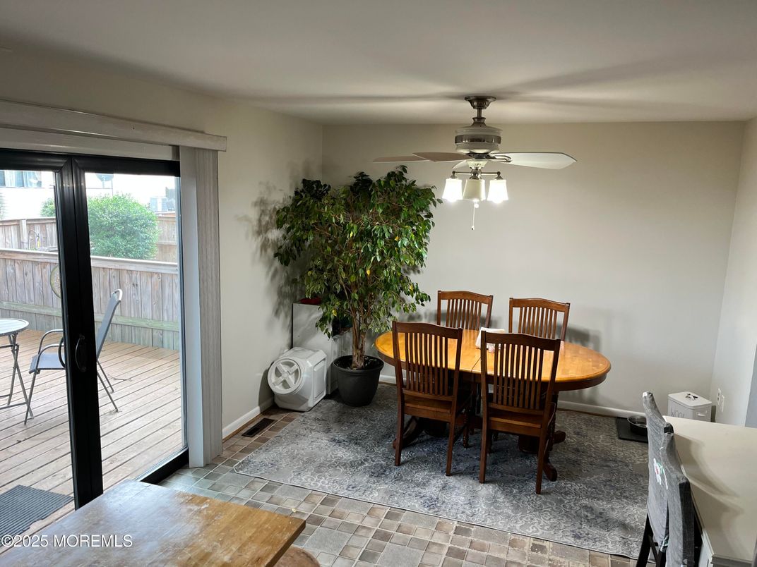 Dining room, Interior
