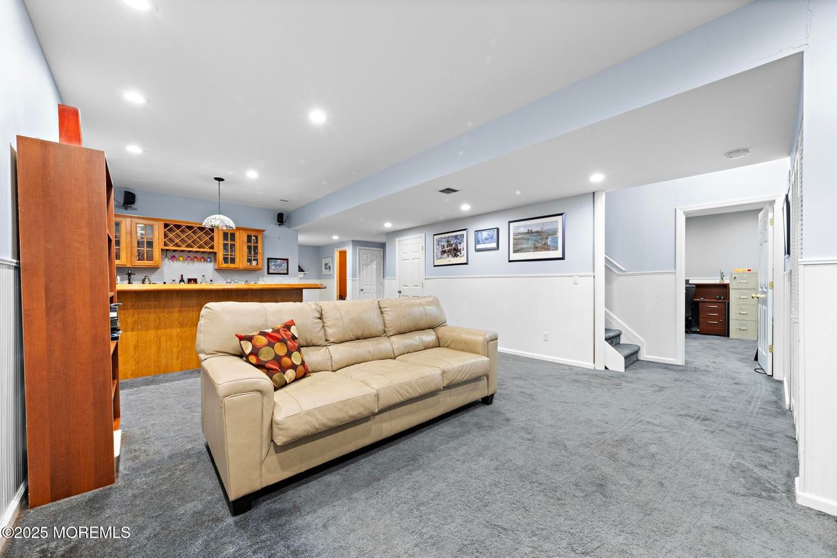 Interior, Living room, Pendant Lights, Recessed Lighting