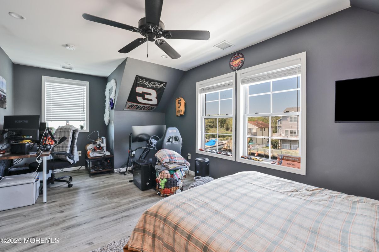 Bedroom, Home Office, Interior, Wood Texture Flooring