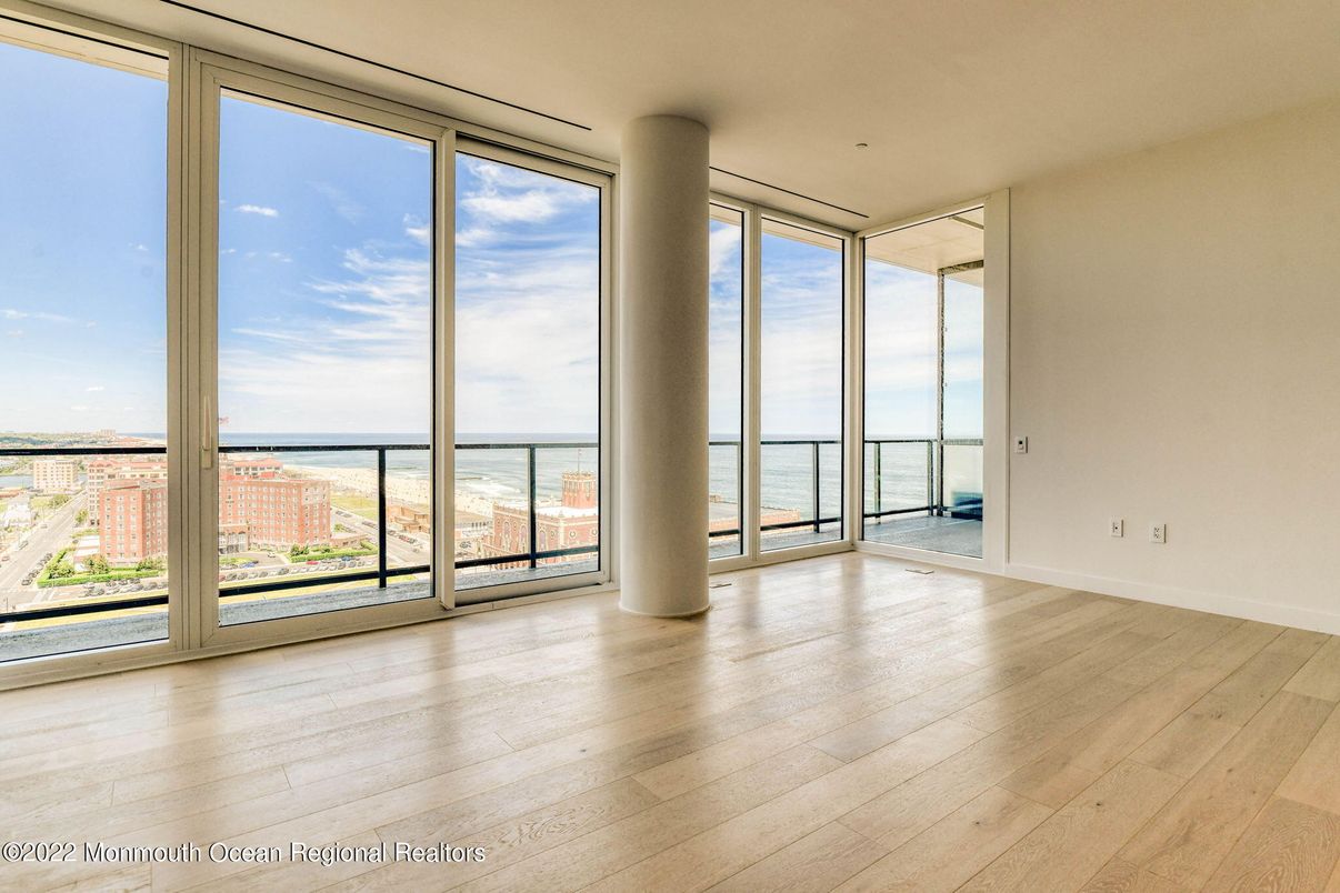 Empty room, Interior, Water, Wood Texture Flooring