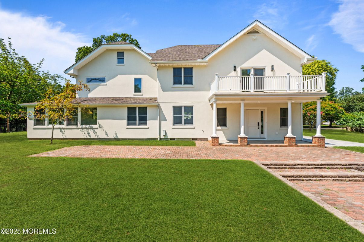 Backyard, Exterior, Facade, Farmhouse
