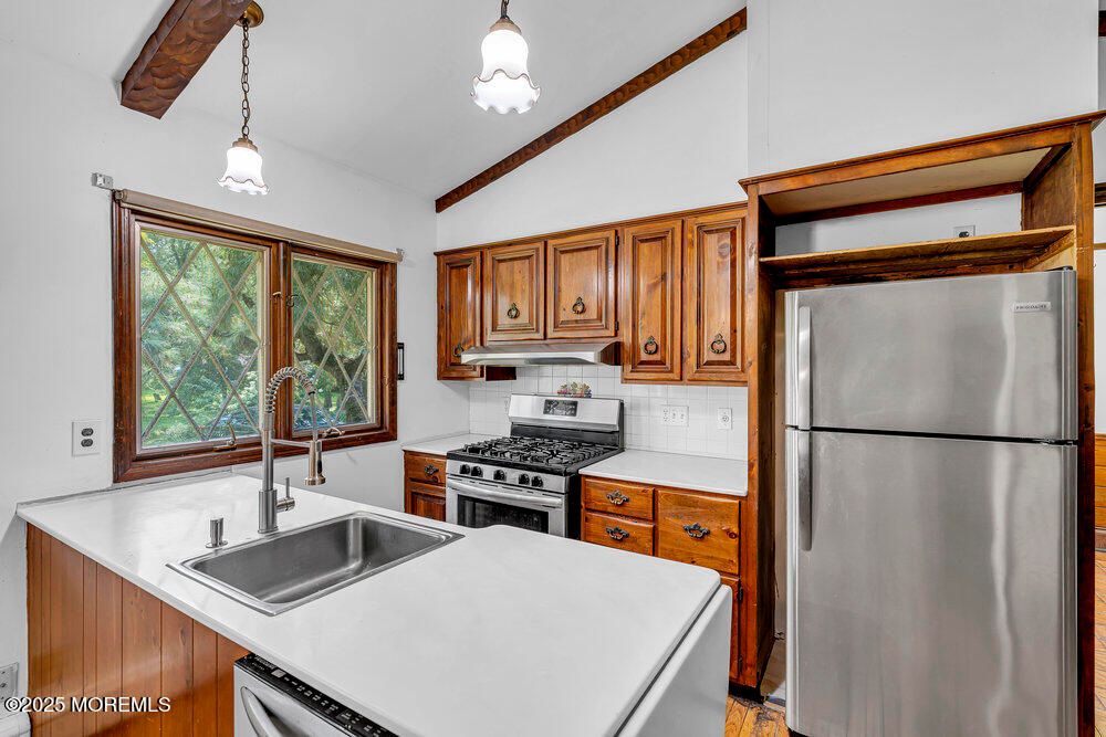 Interior, Kitchen, Pendant Lights, Stainless Steel Appliances