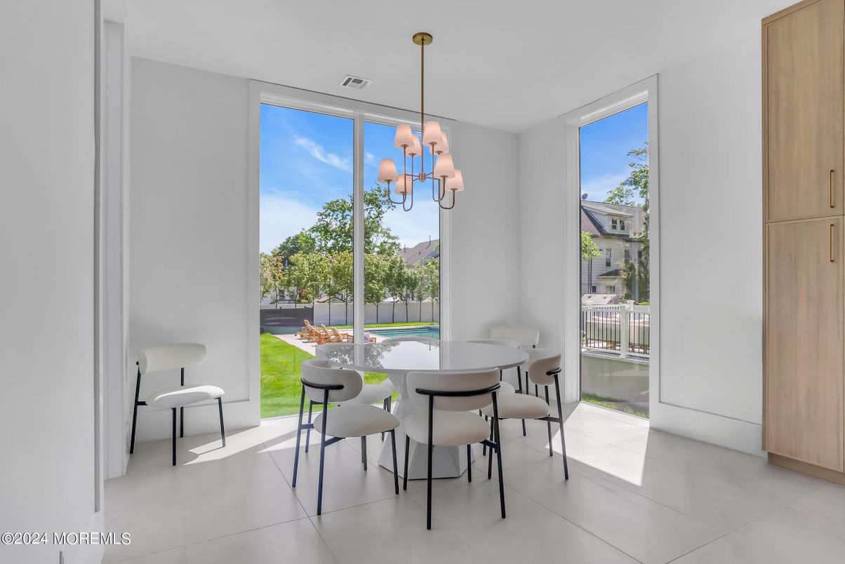 Dining room, Interior, Pendant Lights