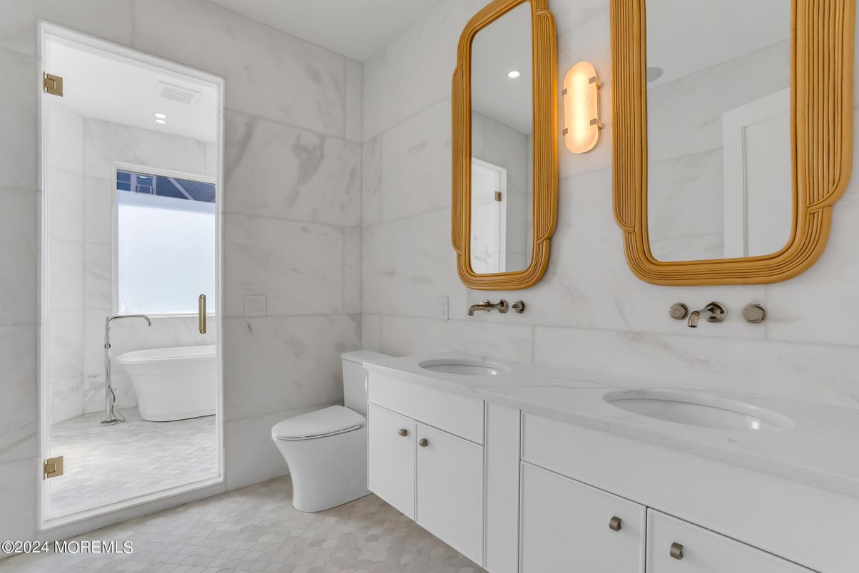 Bathroom, Dual Sink Vanities, Interior, Marble Walls