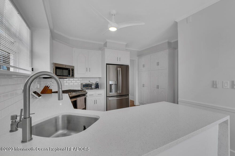 Interior, Kitchen, Stainless Steel Appliances