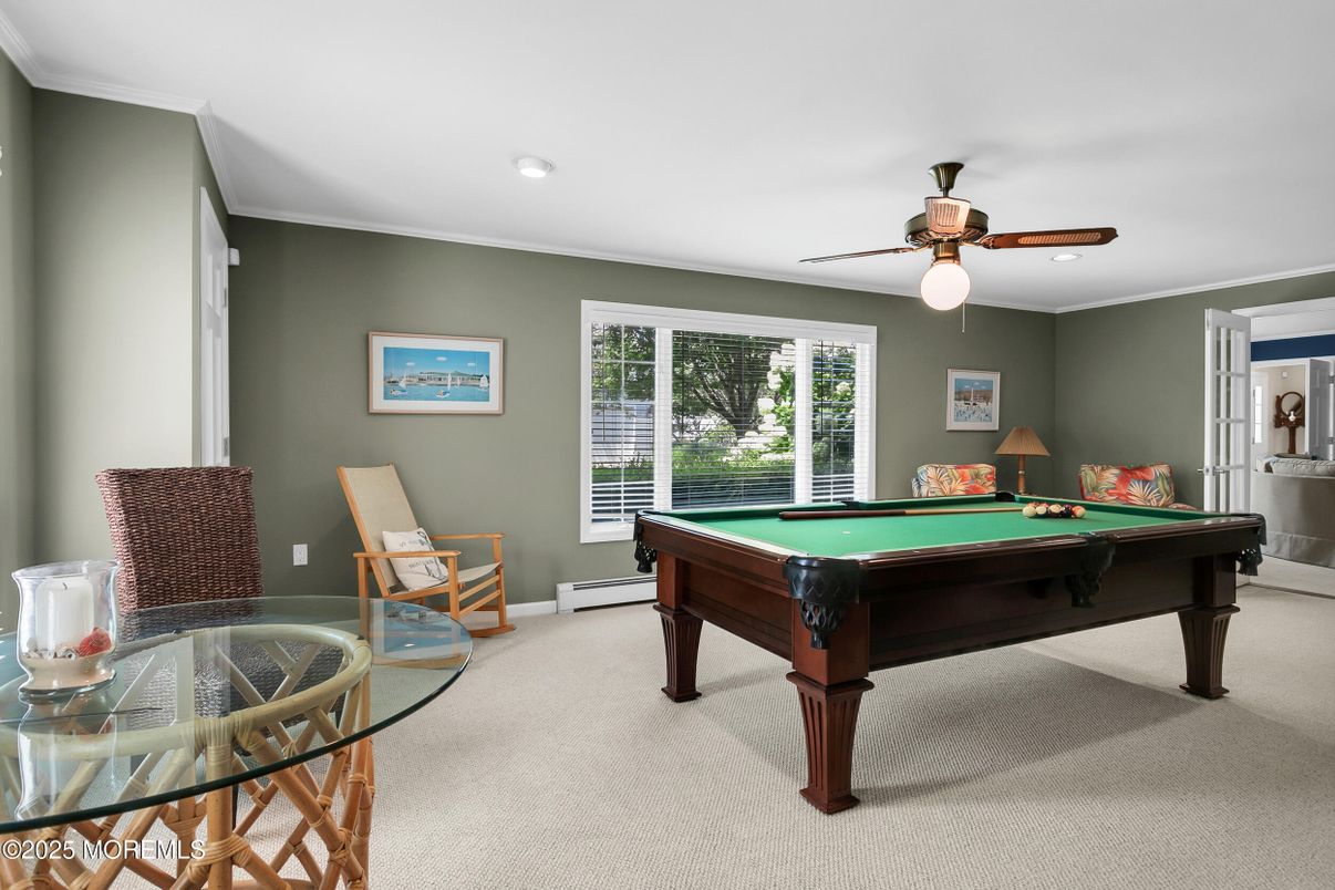 Billiard Table, Game Room, Interior, Recessed Lighting
