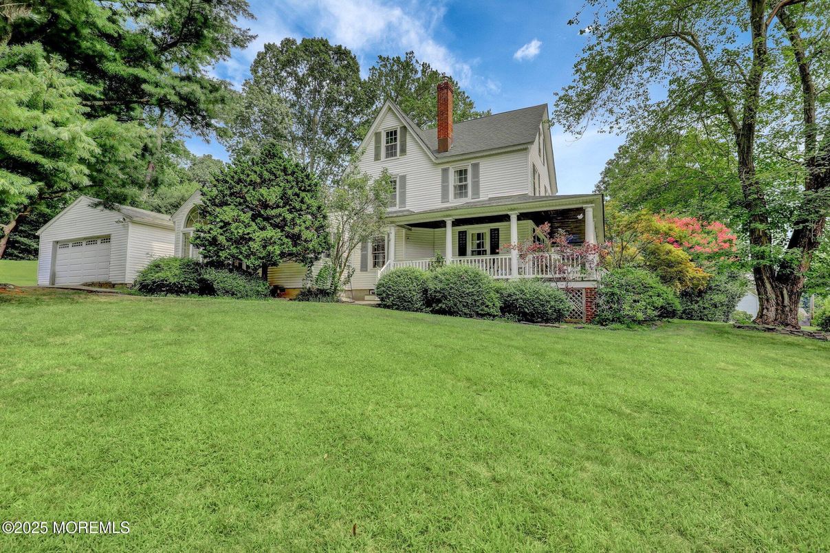 Backyard, Detached Garage, Exterior