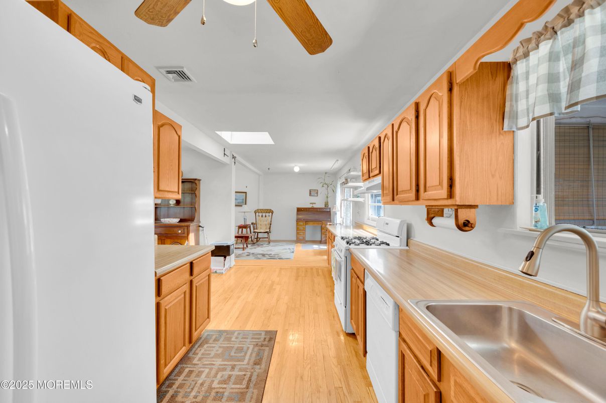 Interior, Kitchen, Wood Texture Flooring
