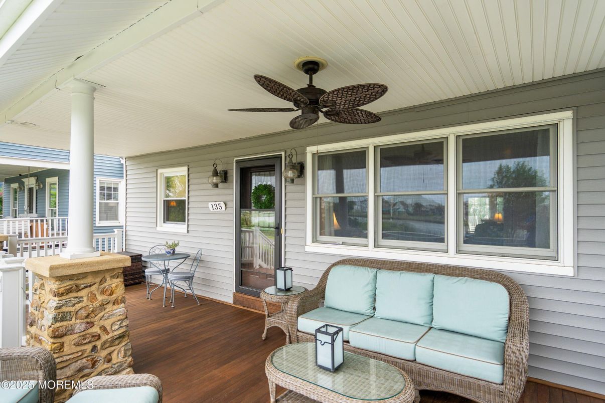 Exterior, Wood Texture Flooring