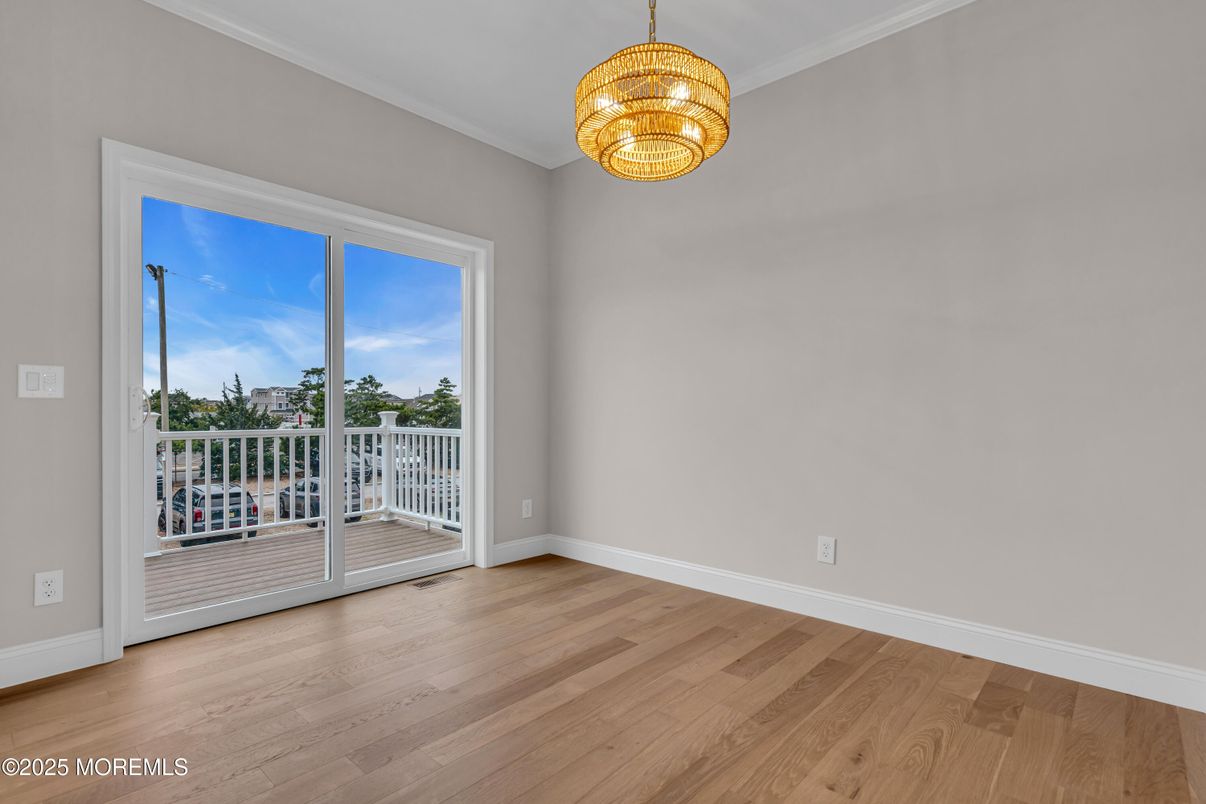 Chandelier, Empty room, Interior, Wood Texture Flooring