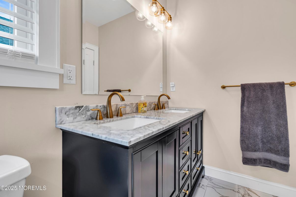 Bathroom, Dual Sink Vanities, Interior, Marble
