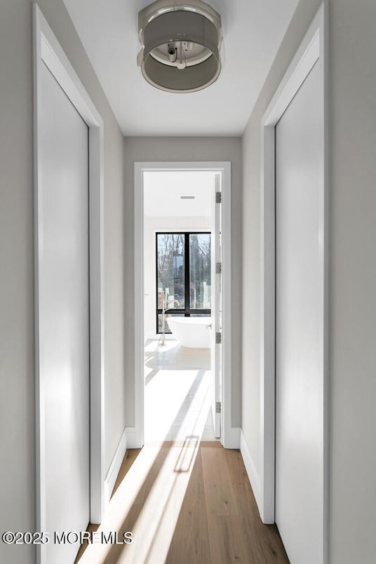 Interior, Pendant Lights, Wood Texture Flooring