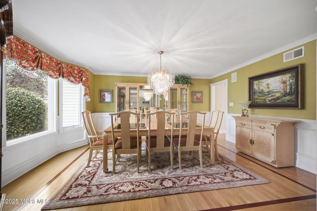 Chandelier, Dining room, Interior, Wood Texture Flooring